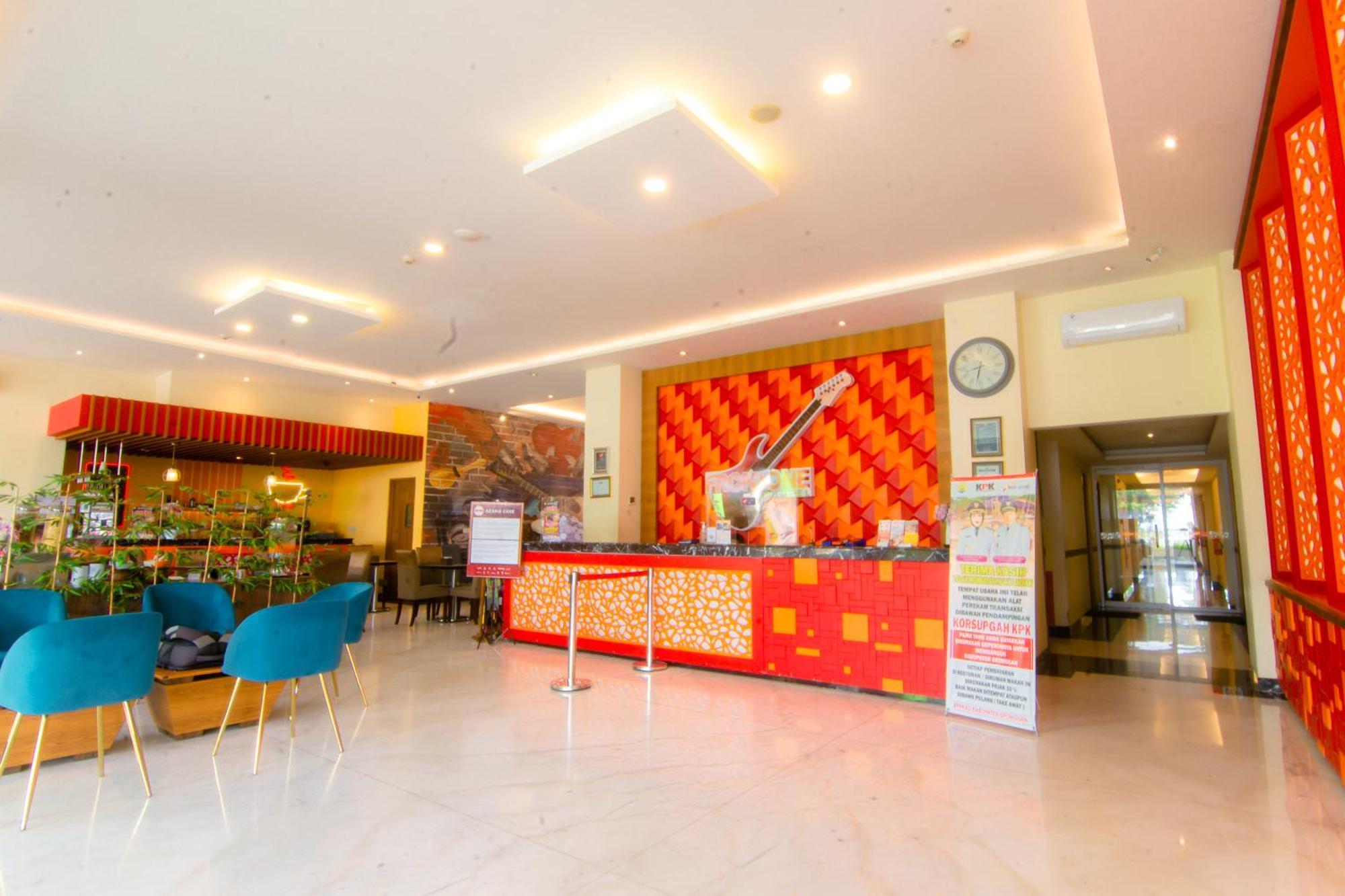 Front One Hotel Purwodadi Purwodadi (Grobogan) Exterior foto