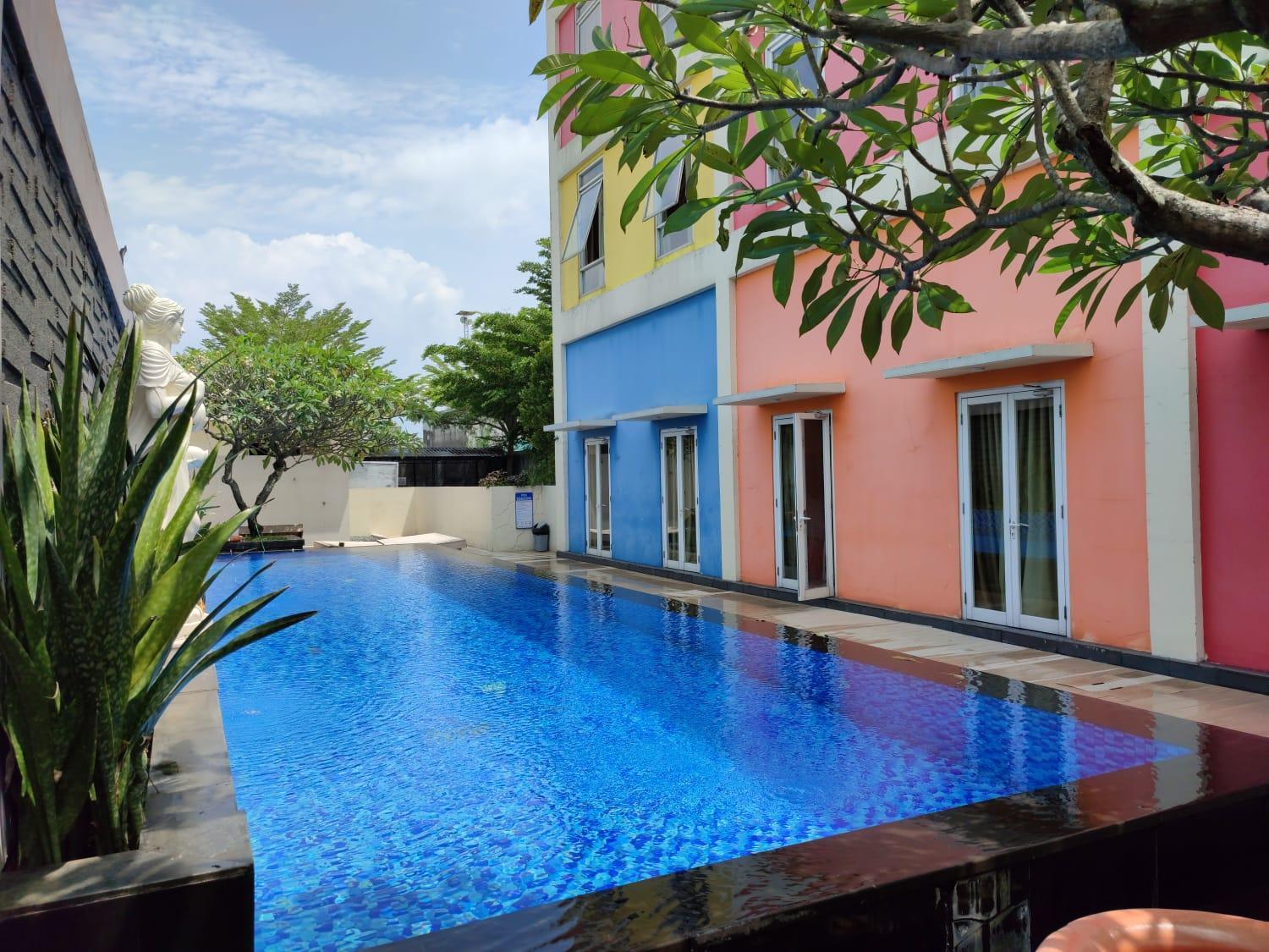 Front One Hotel Purwodadi Purwodadi (Grobogan) Exterior foto